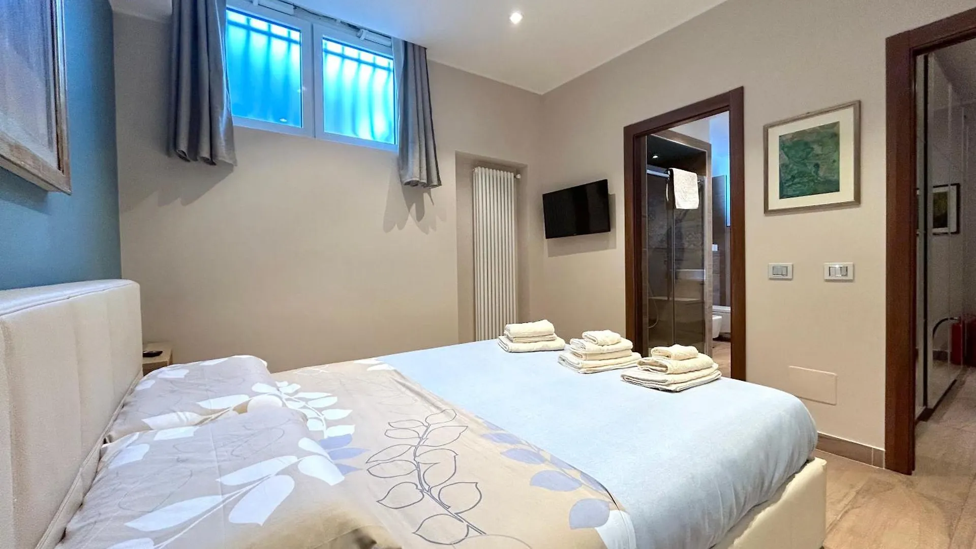 R39 Elegant Apartment With Private Parking 米兰 意大利