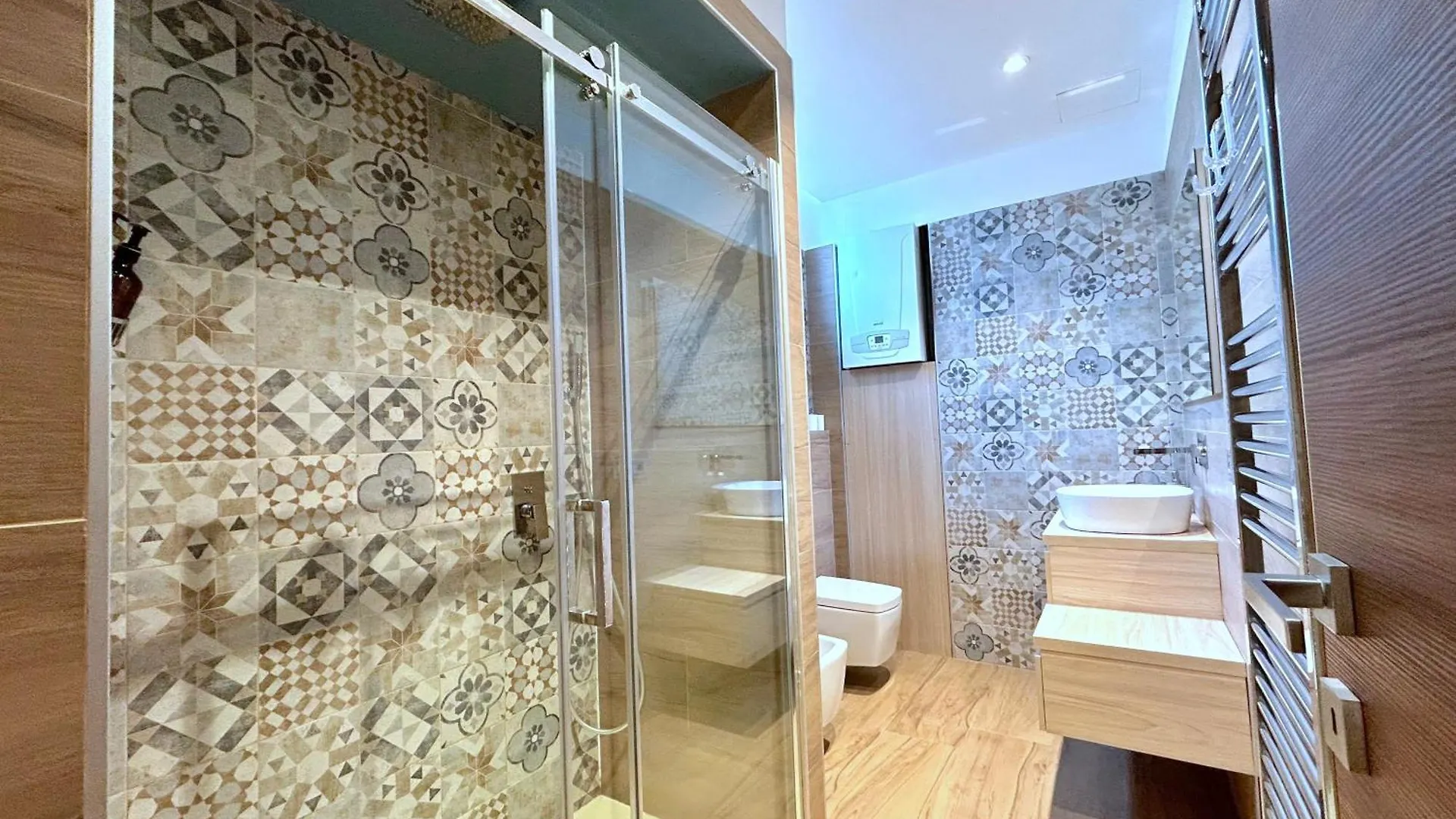R39 Elegant Apartment With Private Parking 米兰