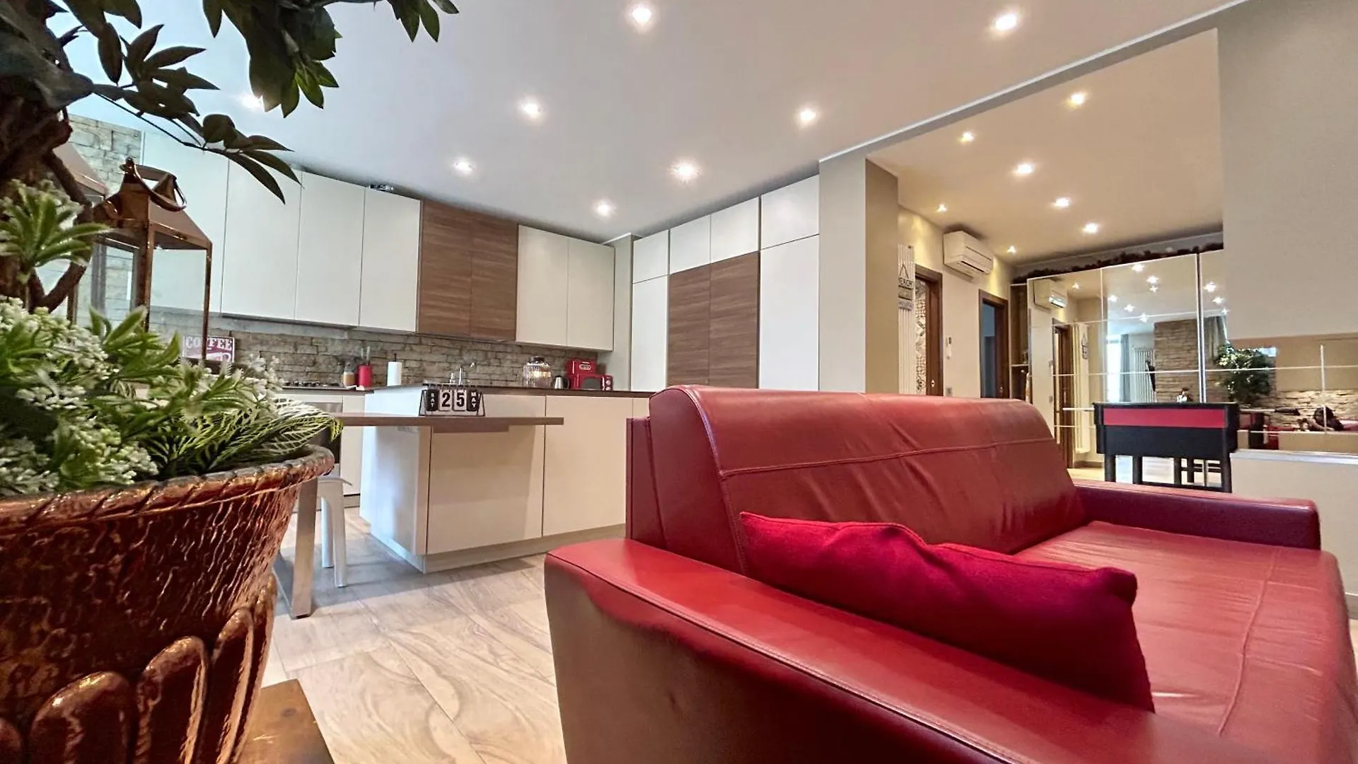 R39 Elegant Apartment With Private Parking 米兰 0*,